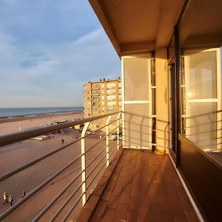 Lecomte - The Shoreline Exclusive 90 Apartment